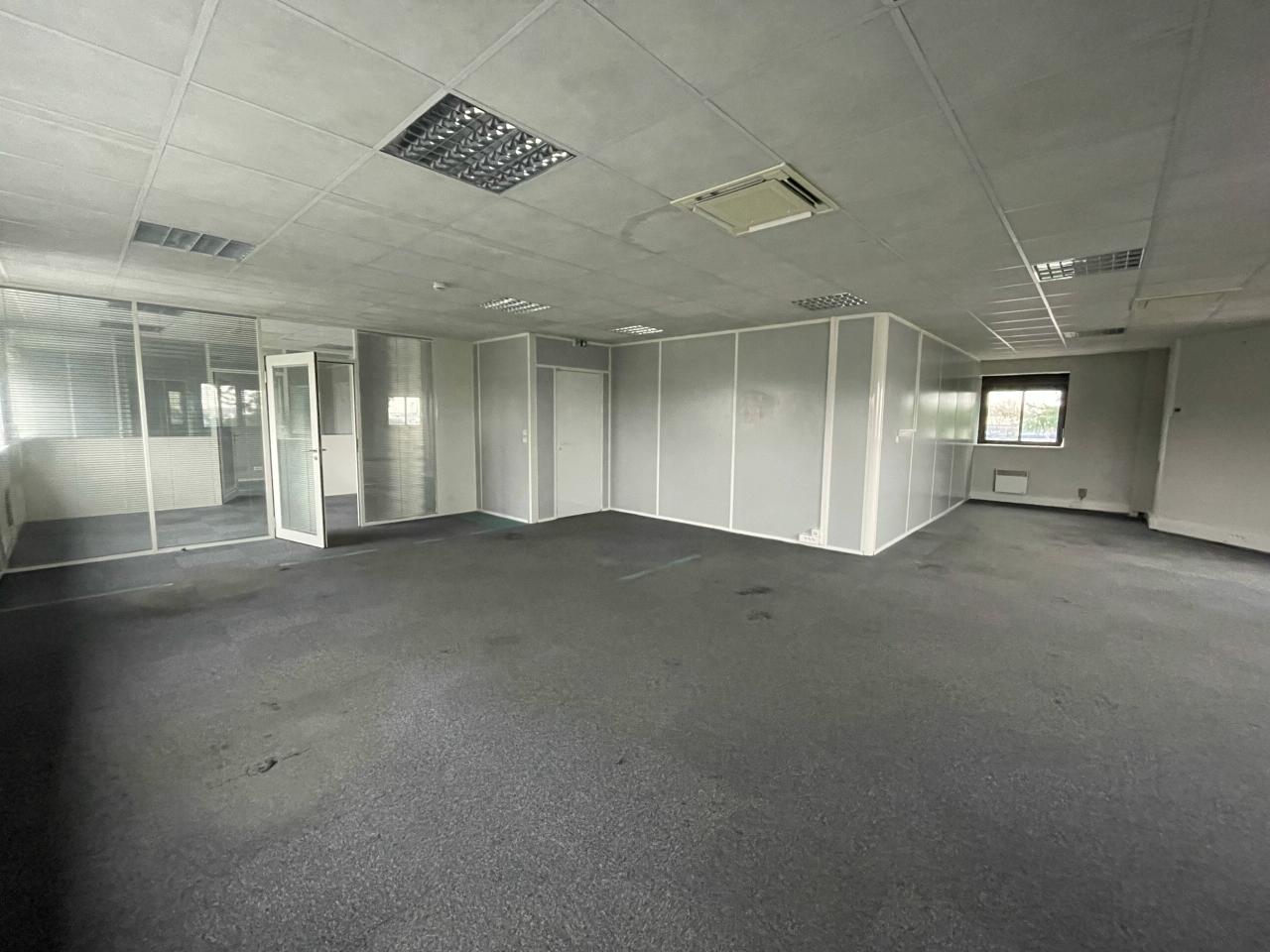 Bureau Bouguenais 124m² Location bureau Bouguenais Loire-Atlantique OLBUR2427941 4